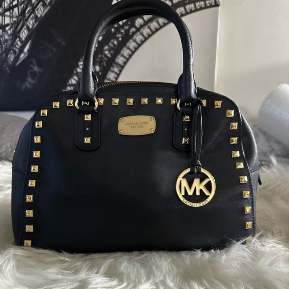 Michael kors gold studded Saffiano leather classic black satchel - Picture 2 of 5